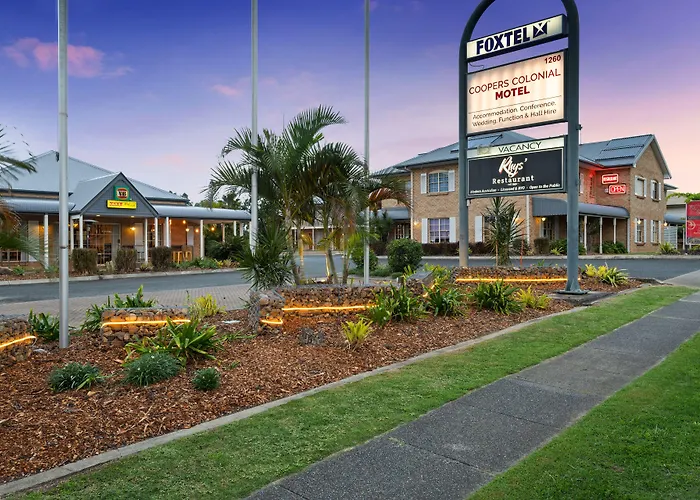 Coopers Colonial Motel